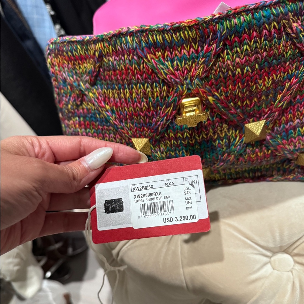 Valentino handbag new condition